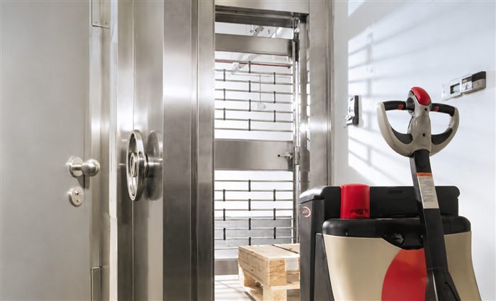 Chambre forte Malca-Amit avec coffres sécurisés pour stockage de lingots